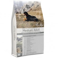Carpathian Medium Adult Для взрослых собак средних пород. С курицей 32% и палтусом 7%. 3 кг.